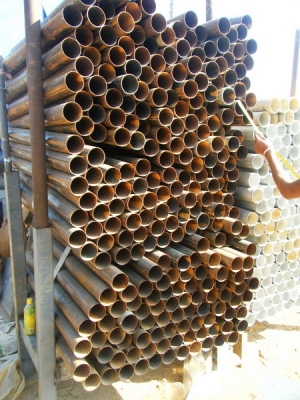 ขาย ท่ออลูมิเนียม,ท่อเหล็ก กว้าง 2 นิ้ว ยาว 1 เมตร ครับ...