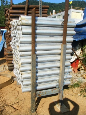 ขาย ท่ออลูมิเนียม,ท่อเหล็ก กว้าง 2 นิ้ว ยาว 1 เมตร ครับ...