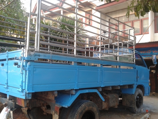 ขาย isuzu 6 ล้อ 85 แรง สภาพดี