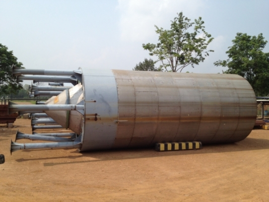 ขาย ถังไซโลสแตนเลส Dia 4.30x8 H ครับ สวยๆเหลือ 3 ใบเท่านั้นครับ....