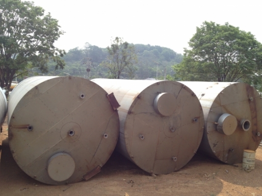 ขาย ถังไซโลสแตนเลส Dia 4.30x8 H ครับ สวยๆเหลือ 3 ใบเท่านั้นครับ....