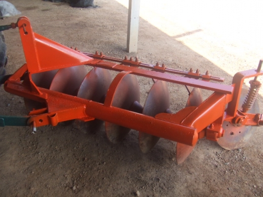 ขายผาน 6   ใบเต็มๆ ของ HUI  ผลิต  ใช้งานได้เลยครับ