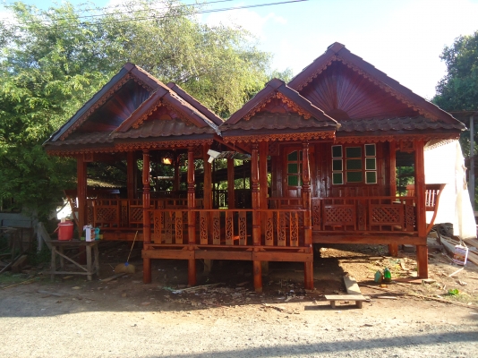 บ้านน๊อคดาวน์ร้อยเอ็ด