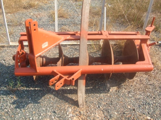 ขายผาน 5  ตราช้างครับ โครงผาน 6  ตามสภาพ ใช้งานได้ครับ