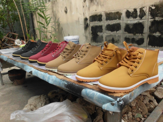 ร้องเท้าใหม่ไว้ไส่ขับรถ399ทุกคู่ ร้องเท้าใหม่ไว้ไส่ขับรถ399ทุกคู่