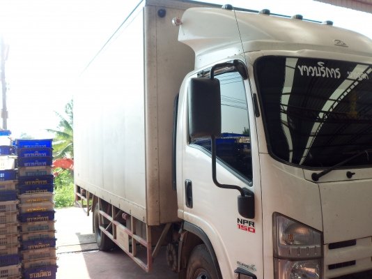 ขาย 6 ล้อ อีซูซุnqr 150 แรง