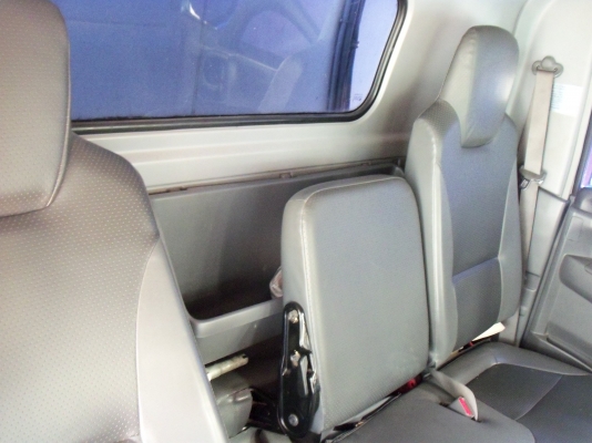 ขาย 6 ล้อ อีซูซุnqr 150 แรง