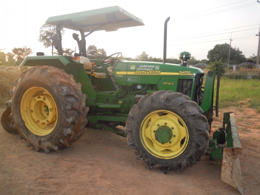 ขายด่วนที่สุดรถแทรกเตอร์ จอห์นเดียร์ 5403