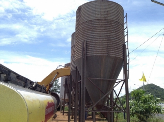 รายละเอียด ขาย ไซโล(Silo) อาหารสัตว์ สภาพสวย ราคาถูก!!!!