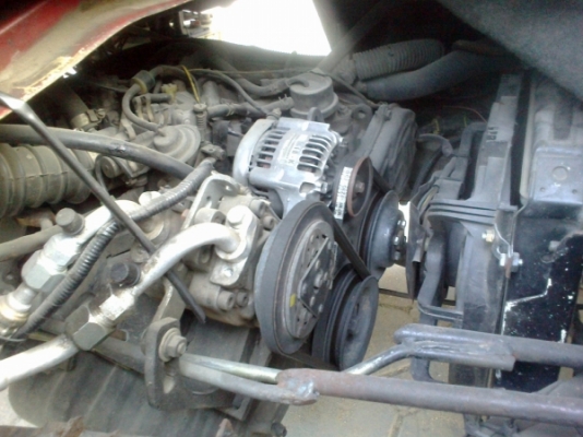 ต้องการเครื่อง ไดฮัทสุ  ef 600 คาร์บู พร้อมเกียร์