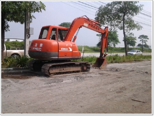 SK60-3 รถขุด โกเบ นำเข้าจากญีปุ่น สนใจ โทร. กุ้ง:TOS:081-3062283