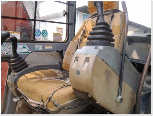 SK60-3 รถขุด โกเบ นำเข้าจากญีปุ่น สนใจ โทร. กุ้ง:TOS:081-3062283