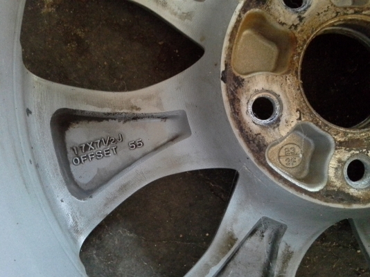 แม็กhonda 17 5รู114 กับยางมิชลิน 215/45 ปี2010 แม็กhonda 17 5รู114 กับยางมิชลิน 215/45 ปี2010