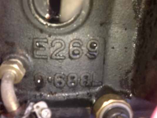 ขายเครื่อง 2 สูบเก่าญี่ปุ่นยี่ห้อ Iseki รุ่น E269 ขนาด 14 แรงม้า สภาพสวย