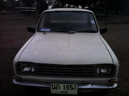 มาสด้า แฟมิเลียตัวคลาสสิค เกียร์คอ ไฟติดแตรดัง สภาพตามรูป  ทะเบียน/พรบ.ยังไม่ขาดครับ ราคา39000บาทสนใจติดต่อคุณเก่ง 0841609774