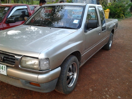 ขาย กระบะแค็ป มังกรทอง 2.5  ปี33/90 เครื่อง 87HP แน่นๆ ไม่ไอ ไม่เยิ้ม ภายในดี เบาะมีขาด แอร์เย็น พาวเวอร์ วิทยุเทป ล้อแม็ก  สีดี กระบะไม่ผุ คัสซีสวย แปลงหน้าเป็นโฉม หน้าหนู พร้อมใช้***ขายแล้วครับ ขอบคุณ Truck2hand