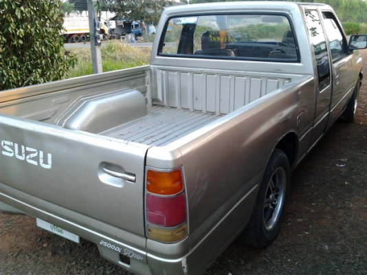 ขาย กระบะแค็ป มังกรทอง 2.5  ปี33/90 เครื่อง 87HP แน่นๆ ไม่ไอ ไม่เยิ้ม ภายในดี เบาะมีขาด แอร์เย็น พาวเวอร์ วิทยุเทป ล้อแม็ก  สีดี กระบะไม่ผุ คัสซีสวย แปลงหน้าเป็นโฉม หน้าหนู พร้อมใช้***ขายแล้วครับ ขอบคุณ Truck2hand