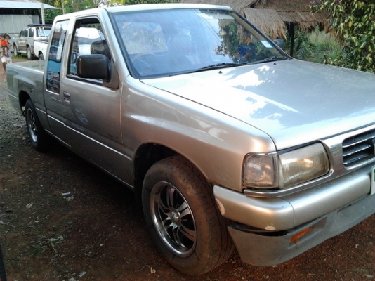 ขาย กระบะแค็ป มังกรทอง 2.5  ปี33/90 เครื่อง 87HP แน่นๆ ไม่ไอ ไม่เยิ้ม ภายในดี เบาะมีขาด แอร์เย็น พาวเวอร์ วิทยุเทป ล้อแม็ก  สีดี กระบะไม่ผุ คัสซีสวย แปลงหน้าเป็นโฉม หน้าหนู พร้อมใช้***ขายแล้วครับ ขอบคุณ Truck2hand