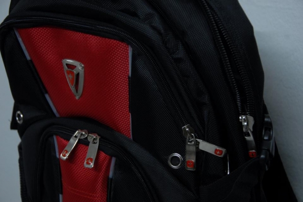 กระเป๋าเป้ SWISS GEAR เหมาะขี่มอไซน์ ใส่เอกสาร หรือ  notebook