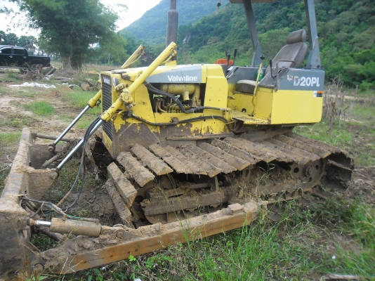 ขายรถแทรกเตอร์ KOMATSU D20PL ตีนตะขาบ