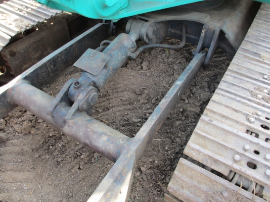 KOMATSU PC40-7  เก่าญี่ปุ่น เอวแน่น สภาพพร้อมใช้ สุดๆเอาไปแบ่งกันใช้ได้เลยครับ   น้องร็อค จัดหั้ย สนใจโทร สอบถามได้ 081-8535656