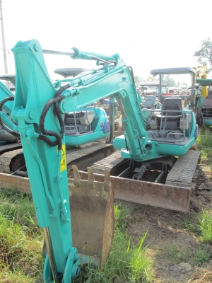 KOMATSU PC40-7  เก่าญี่ปุ่น เอวแน่น สภาพพร้อมใช้ สุดๆเอาไปแบ่งกันใช้ได้เลยครับ   น้องร็อค จัดหั้ย สนใจโทร สอบถามได้ 081-8535656