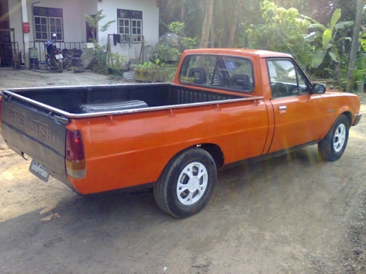 Mitsubishi L200 เฉินหลง ปี 84 แจ่มหมด