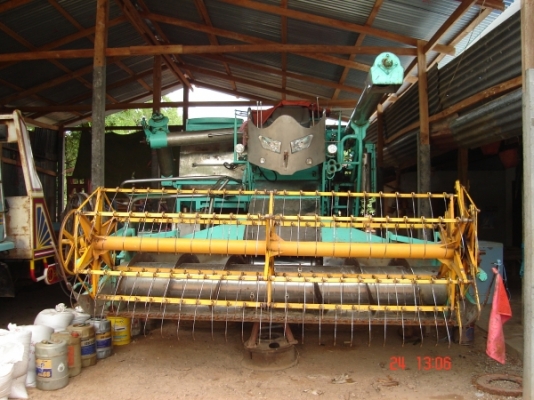 ขายรถเกี่ยวข้าวนิวเจริญตัวเดิน 12 ht