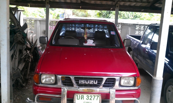 ขายรถกระบะ iSUZU มังกรทองปี96 หัวเดียวสภาพเดิมพร้อมใช้งาน