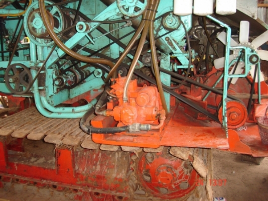 ขายรถเกี่ยวข้าวนิวเจริญตัวเดิน 12 ht