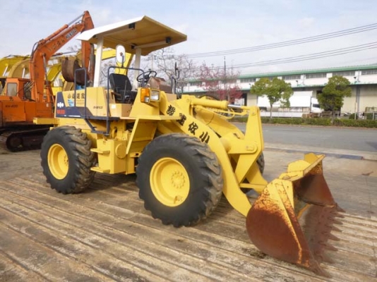 รถตักล้อยาง WA100-1 ซีเรียล 34XXX รถสภาพสวย ชั่วโมงน้อย เข้ามาถึงไทยเร็ว ๆ นี้ โทร.081-373-0559 รถตักล้อยาง WA100-1 ซีเรียล 34XXX รถสภาพสวย ชั่วโมงน้อย เข้ามาถึงไทยเร็ว ๆ นี้ โทร.081-373-0559