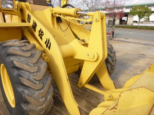 รถตักล้อยาง WA100-1 ซีเรียล 34XXX รถสภาพสวย ชั่วโมงน้อย เข้ามาถึงไทยเร็ว ๆ นี้ โทร.081-373-0559 รถตักล้อยาง WA100-1 ซีเรียล 34XXX รถสภาพสวย ชั่วโมงน้อย เข้ามาถึงไทยเร็ว ๆ นี้ โทร.081-373-0559