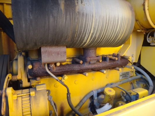 รถตักล้อยาง  WA200-1 สภาพสวย  ชั่วโมงน้อย  ซีเรียล  3XXXX  จะมาถึงเมืองไทยเร็ว ๆ นี้  โทร. 081-373-0559