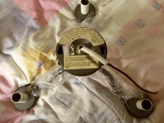 ขายโคมไฟสวยๆๆราคา 480 พร้อมส่ง EMS ครับ