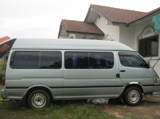 รถตู้สภาพดีราคาถูก ลดราคาอยู่ที่ 400,000 ถ้วนจ้า