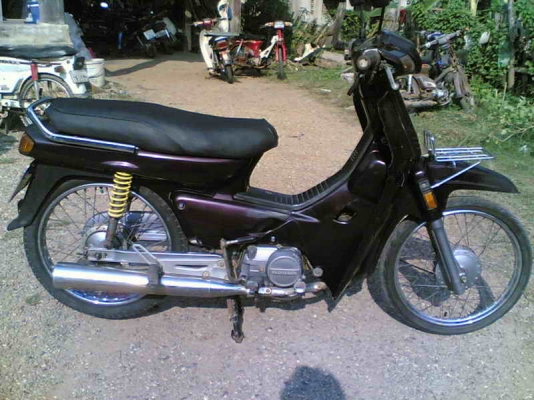 ขายดรีม C100(ม่วง)เล่มทะเบียนพร้อมชุดโอนรถเดิมๆ เครื่องพอใช้ ทะเบียนขาดปี 49 ขาย 8900 บาท