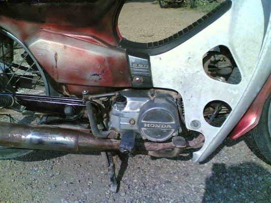 ขายดรีมคุรุสภา(แดง)เล่มทะเบียนพร้อมชุดโอน เครื่องสมบูรณ์รถปี 34 ทะเบียนขาดปี 43 ขาย 8500 บาท