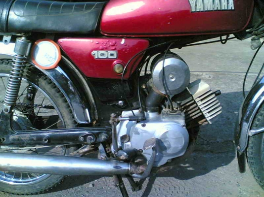 ขายยามาฮ่า DX100 Noเล่มออกใบซื้อขายให้ รถเดิมๆพร้อมใช้เครื่องดีอะไหร่เกือบครบ ขาย 6500 บาท