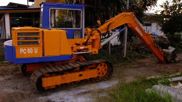 ขาย PC 60 - 1 U  รถสภาบดี สักคัน  มีรายหัวเจราะ รุ่น ตัว TOP รถสภาบพร้อมใช้ ลงงานเลยเช็กใหม่หมดแล้ว