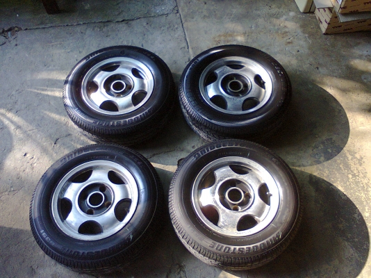 ขายล้อแม็กซ์ขอบ13" 4 รู 114.3 สภาพดี