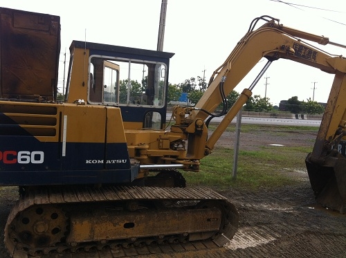 ขายรถแบคโฮ KOMATSU PC60U-1 ชมVDOการทำงานได้ครับ นำเข้าจากญิ่ปุ่น ติดต่อ 089-8368497