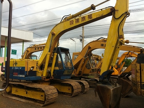 รถแบคโฮ KOMATSU PC120-2