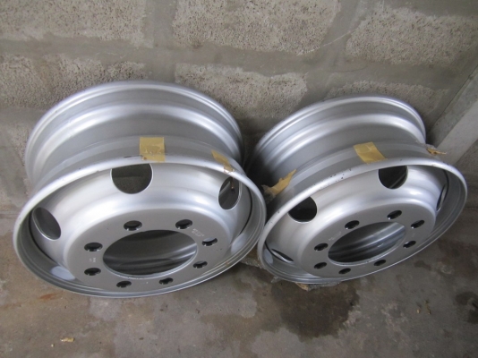 ขายกะทะล้อ 10ล้อ TOPY สภาพใหม่ 11R22.5 ติดรถออกห้าง ขาย 2000