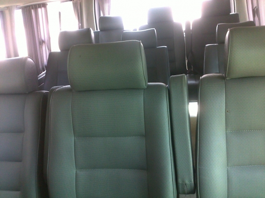 ขายดาวน์รถตู้คอมมูเตอร์ ปี 2006