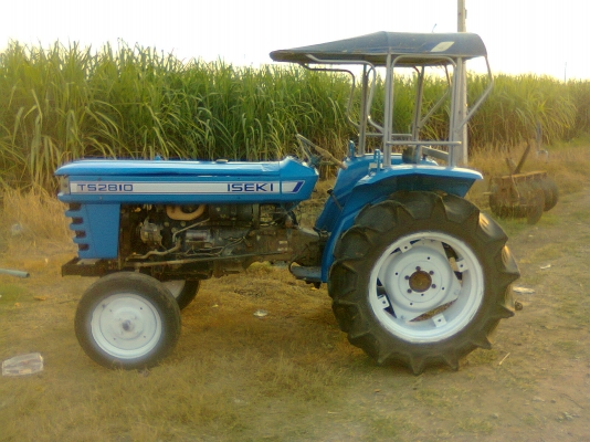 ISEKI 28 แรง  3 สูบ เทอร์โบ สภาพดีพร้อมใช้งาน มีผ้าน 5 สนใจคิดต่อ 089-9638932