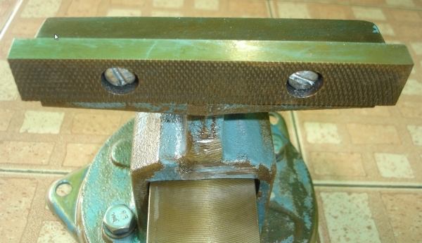 ปากกา 6 นิ้ว เหล็กเหนียว  "งานรัสเซีย"