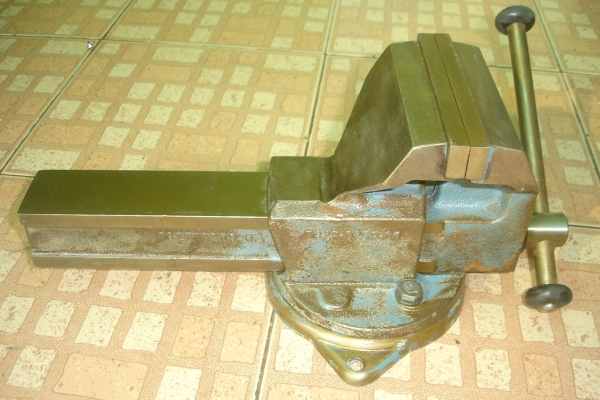 ปากกา 6 นิ้ว เหล็กเหนียว  "งานรัสเซีย"