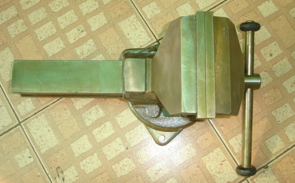 ปากกา 6 นิ้ว เหล็กเหนียว  "งานรัสเซีย"