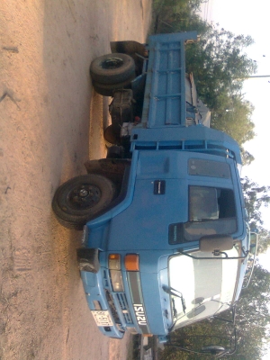 รถดั๊ม  ISUZU  6BB1 กระจกไฟฟ้า  มีแอร์