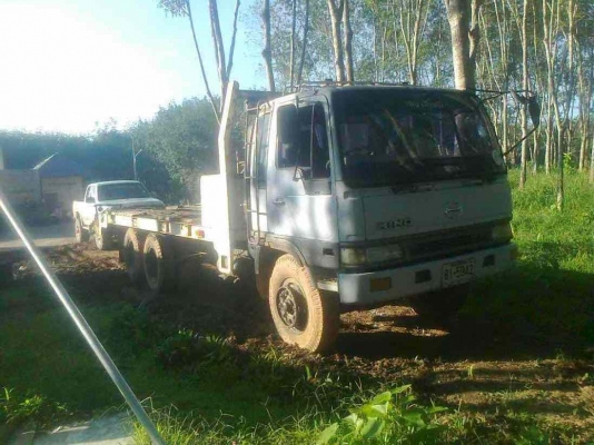 เทเลอร์HINO KT925 หัวเก๋งไฮเทค เครื่องES700มีโสล2เพลา